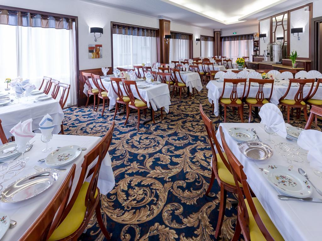 Hotel Irlande Lourdes Exterior photo