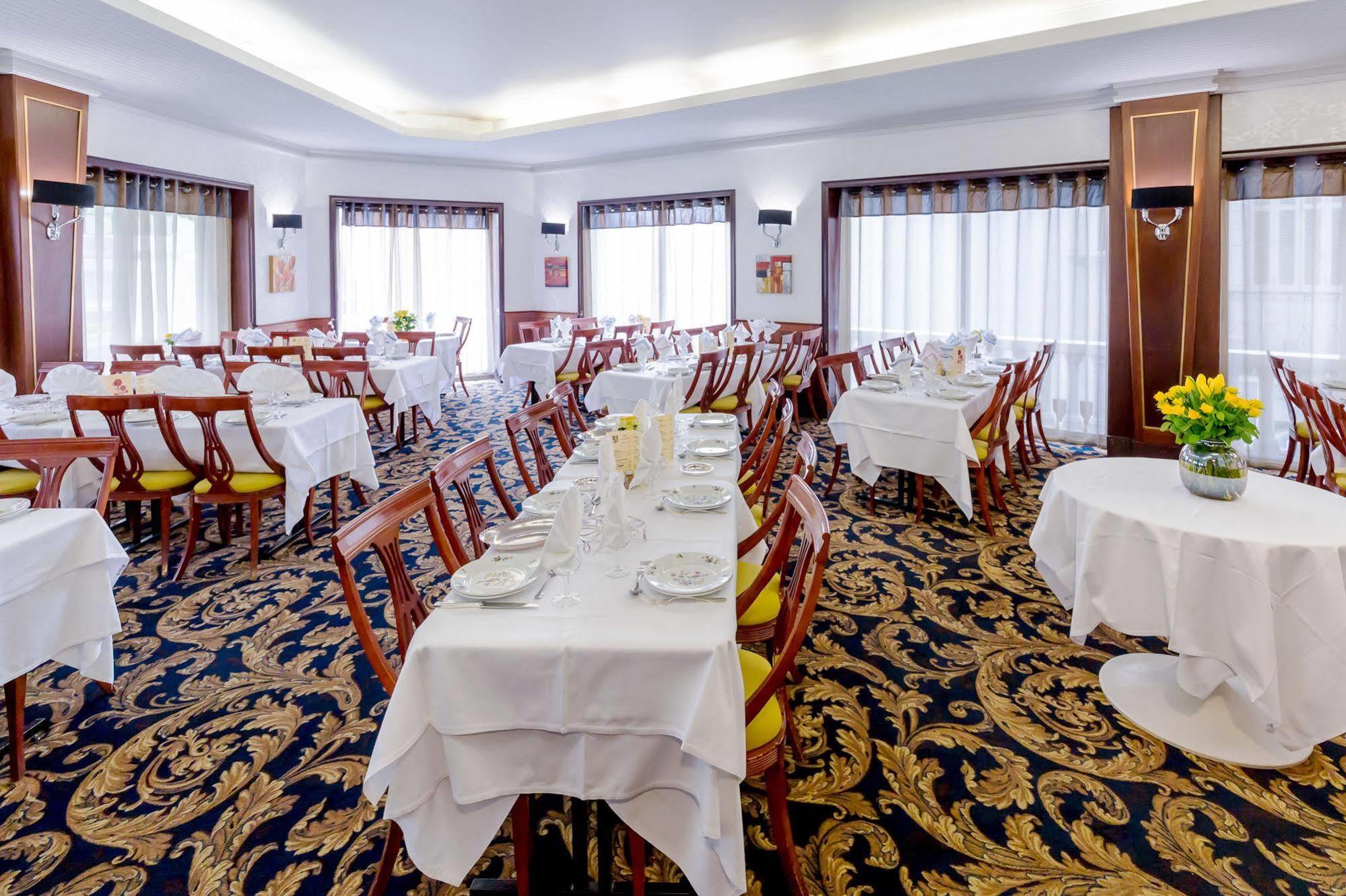 Hotel Irlande Lourdes Exterior photo